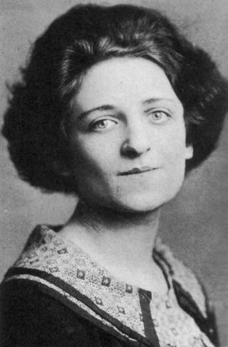  Laura Riding Gottschalk, winner of the 1924 Nashville Poetry Prize for best poem 